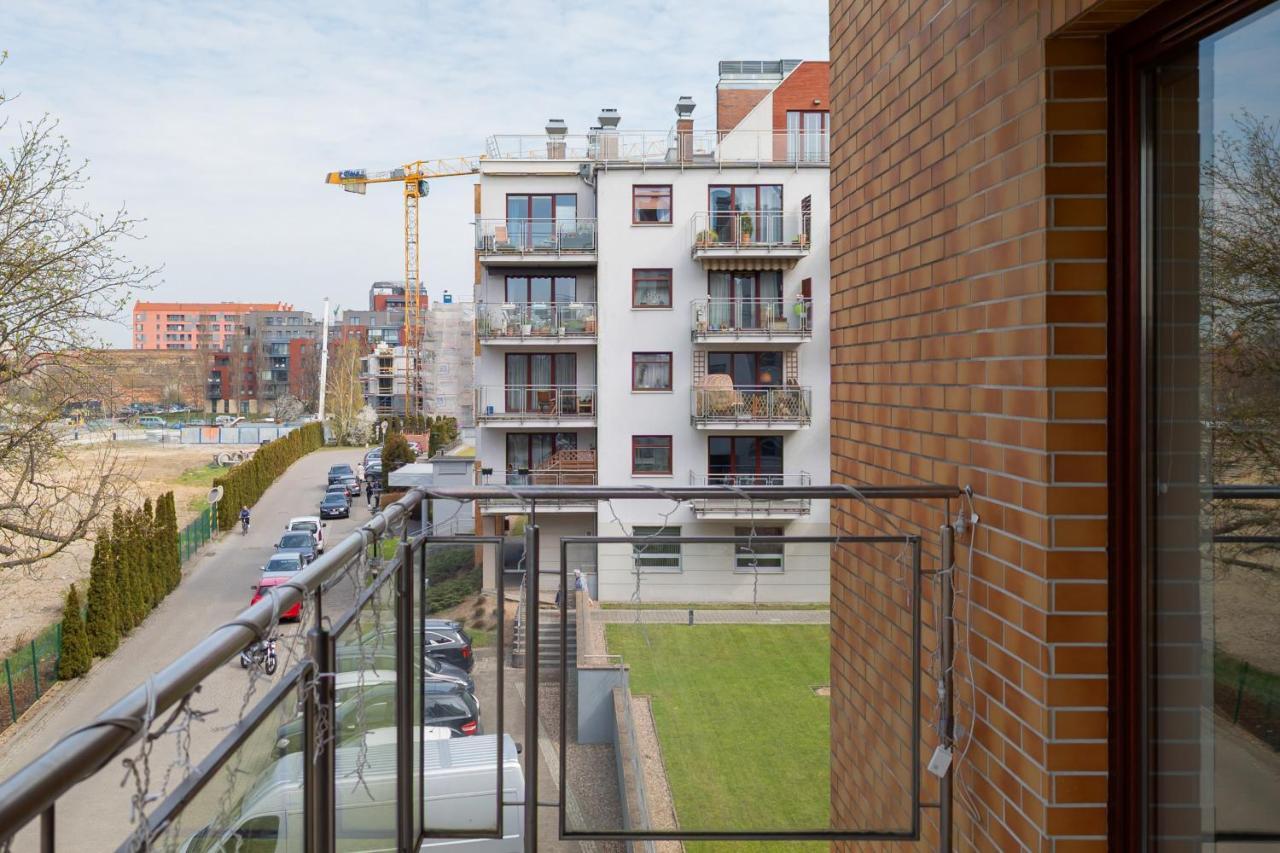 City Center Apartment With Balcony By Noclegi Renters Gdaňsk Exteriér fotografie